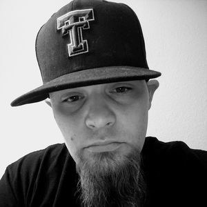 Meet your Posher, Cliff